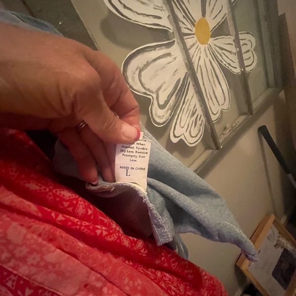 Shein denim jacket with stars - Picture 3 of 4